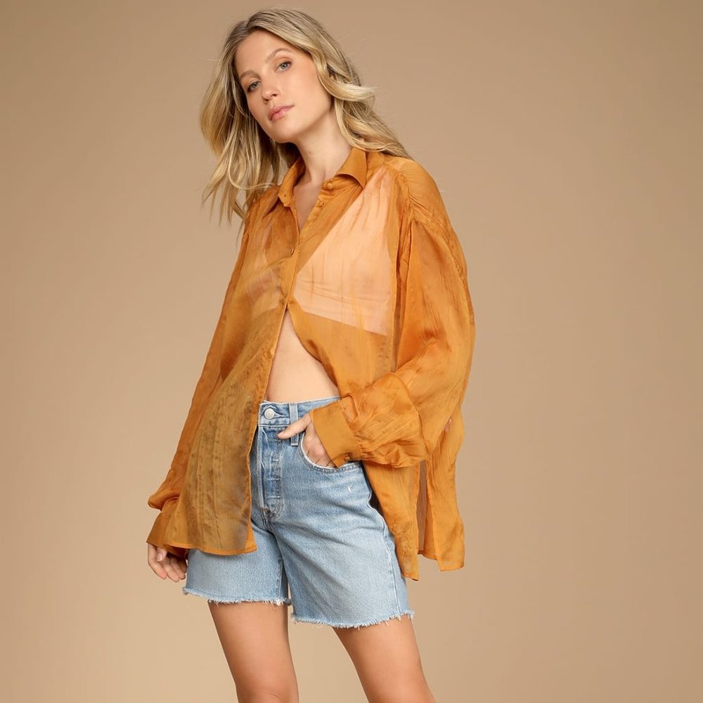 Worn once - Elegant Yellow Crinkle Button Up